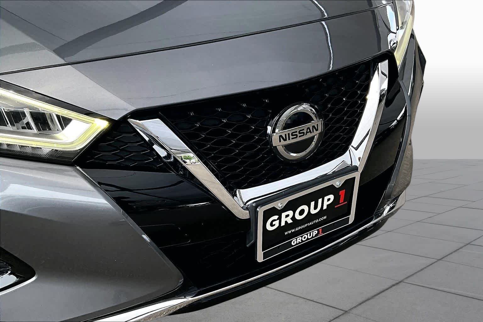 Used 2020 Gun Metallic Nissan SV image 29