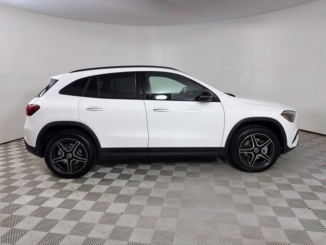New 2026 Polar White Mercedes-Benz GLA 250 image 23