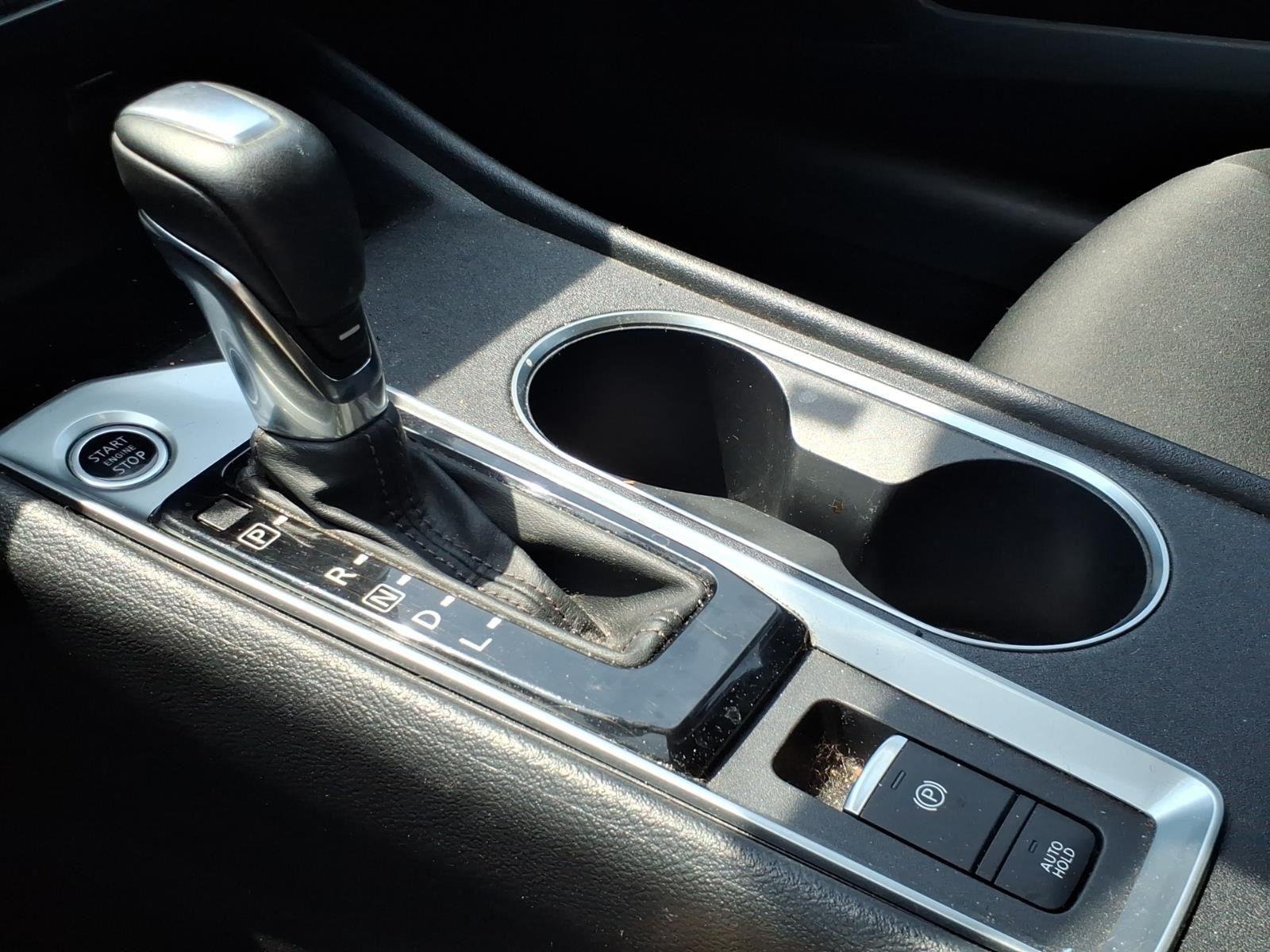 Used 2019 Super Black Nissan 2.5 SV image 19