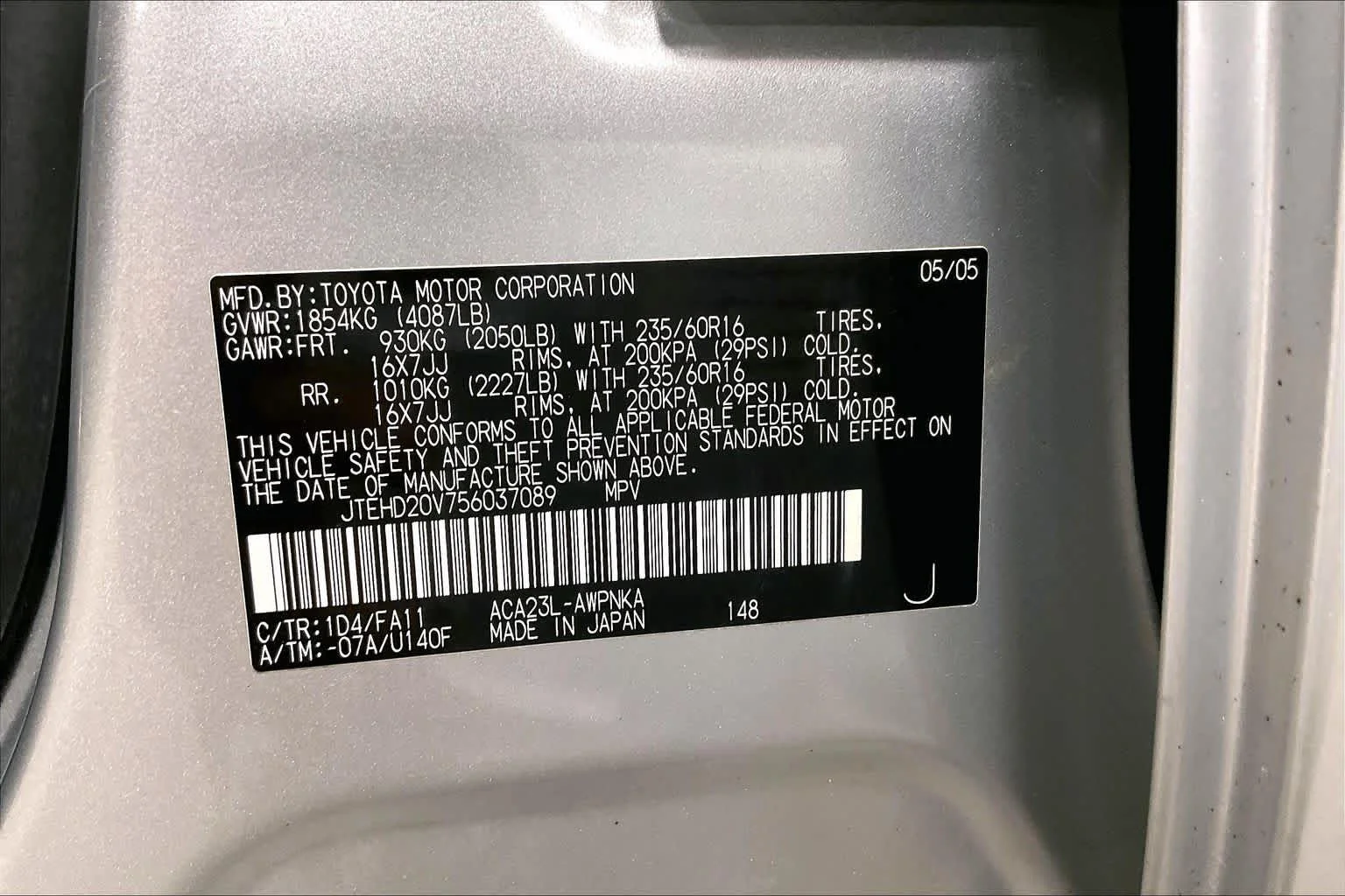 Used 2005 Titanium Metallic Toyota  image 36