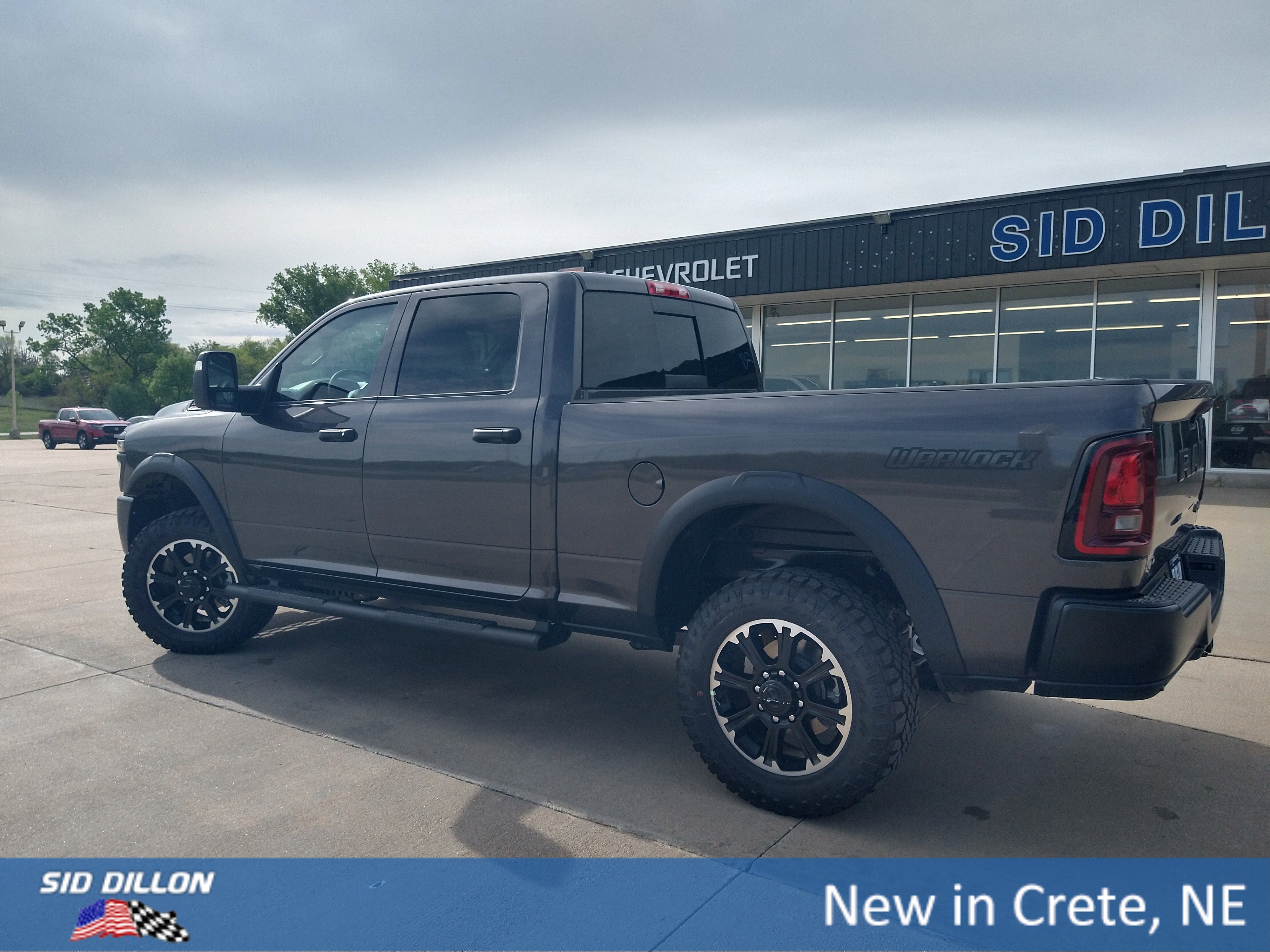 New 2026 Granite Crystal Metallic Clear-Coat Exterior Paint RAM Tradesman image 17