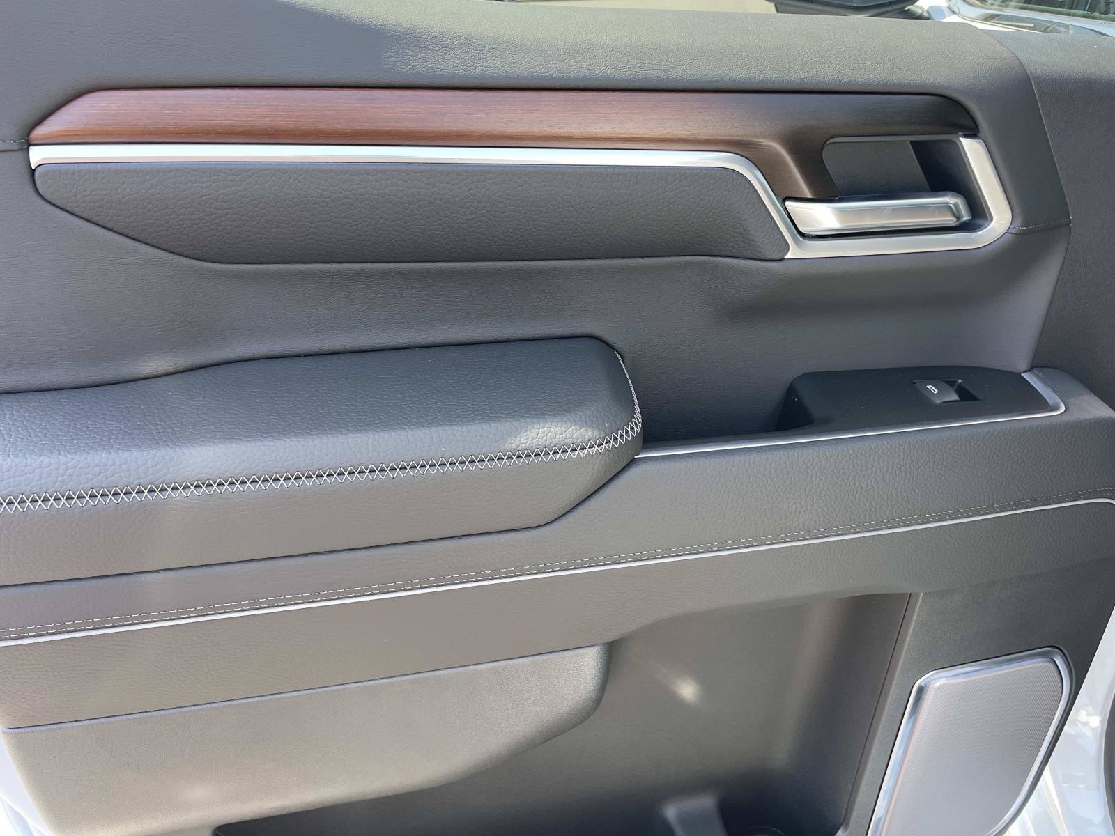 New 2026 Glacier White Tricoat GMC Denali image 23