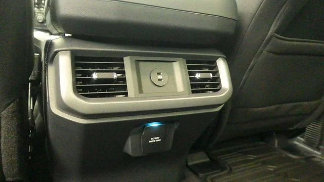 New 2026 Iconic Silver Metallic Ford XLT image 10