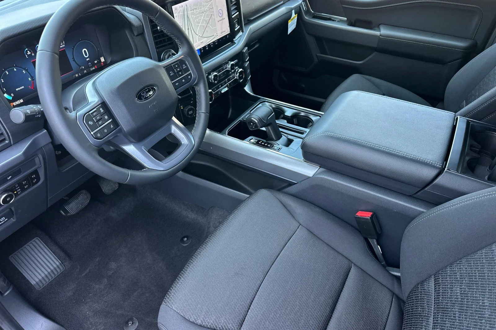 New 2026 Carbonized Gray Metallic Ford XLT image 9