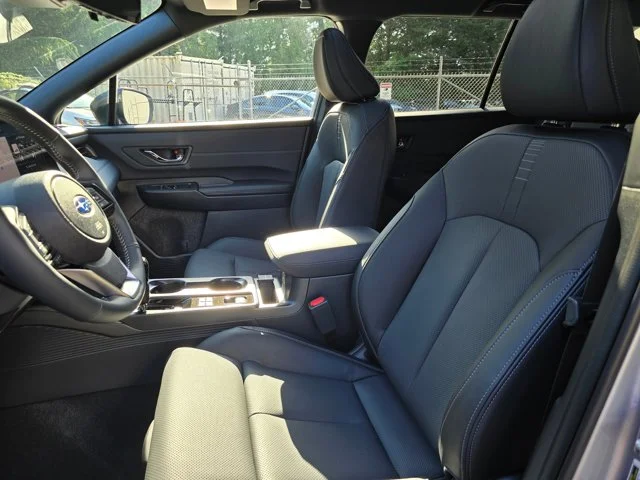 New 2026 ICE SILVER METALLIC Subaru Touring image 37