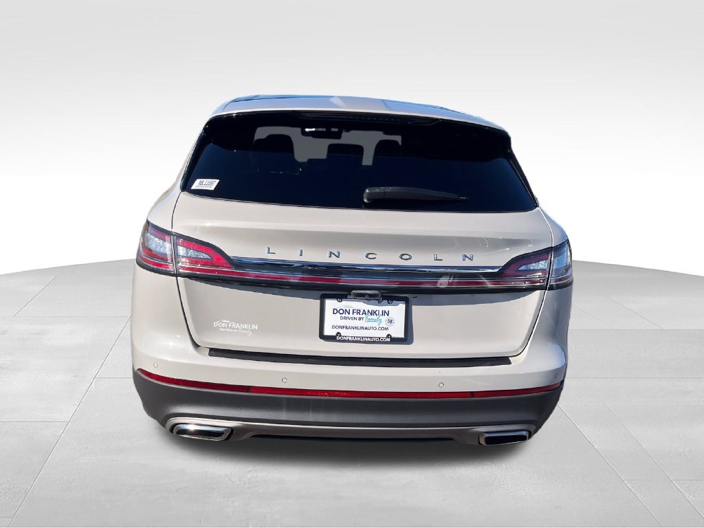 Used 2022 White Lincoln Reserve image 4