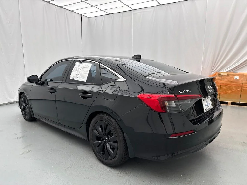 Used 2024  Honda EX image 5