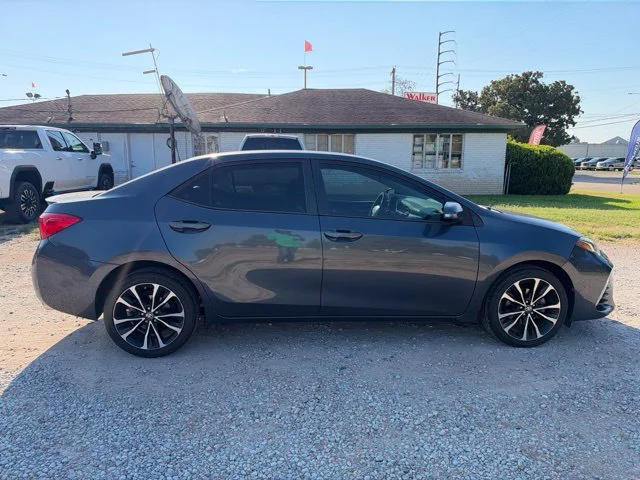 Used 2019 Gray Toyota SE image 16