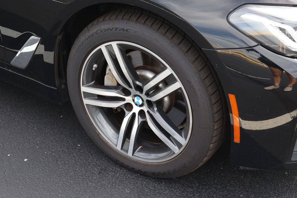 Used 2023 Black BMW i image 6