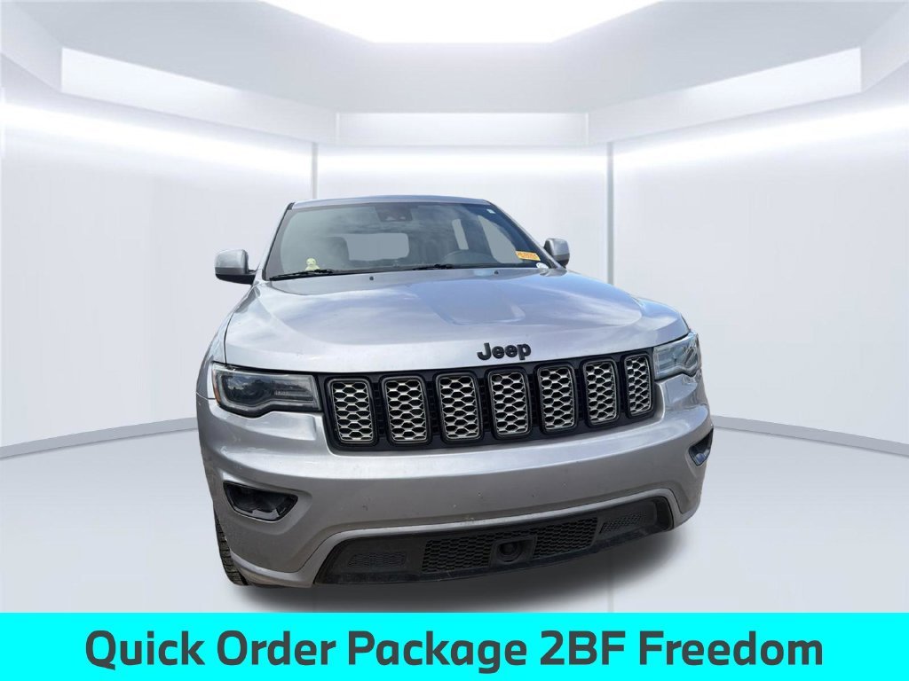 Used 2021 Silver Jeep Laredo X image 4