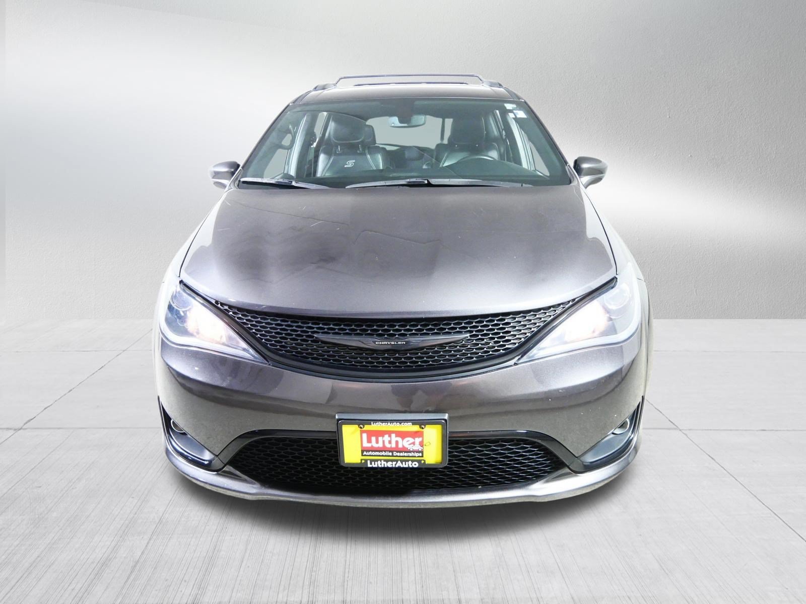 Used 2020 Chrysler Pacifica Touring L with VIN 2C4RC1BG1LR274719 for sale in Golden Valley, Minnesota