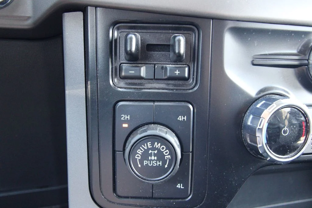 Used 2024  Ford XLT image 28
