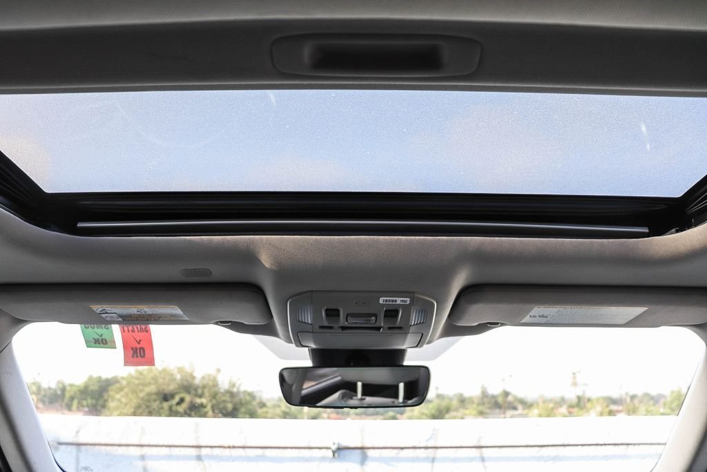 Used 2022 Magnetic Gray Metallic Toyota XLE image 19