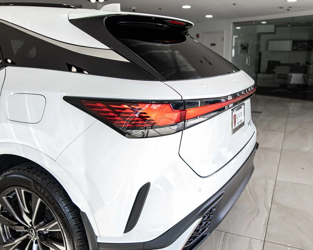 Used 2024 White Lexus 350 F Sport Handling image 14