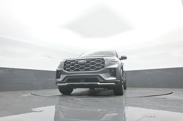 New 2026 Gray Ford Platinum image 31