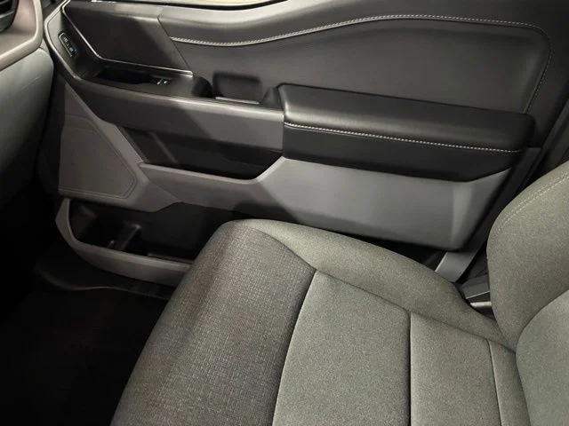 Used 2025 Silver Ford XLT image 14