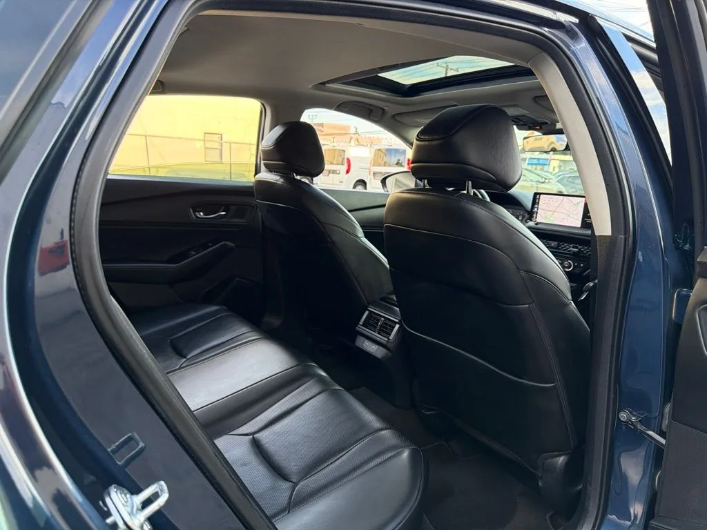 Used 2023  Honda Touring image 15