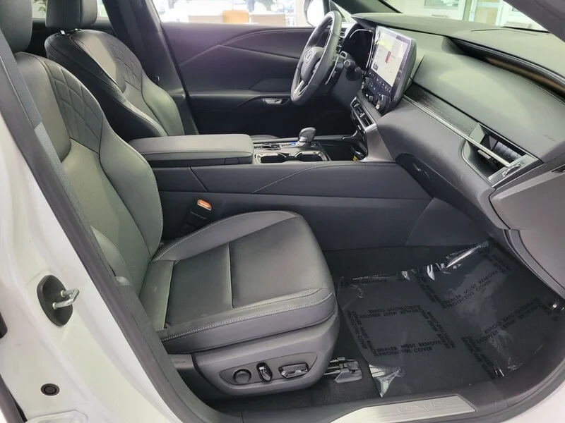 2023 Lexus RX 350 - Photo 17
