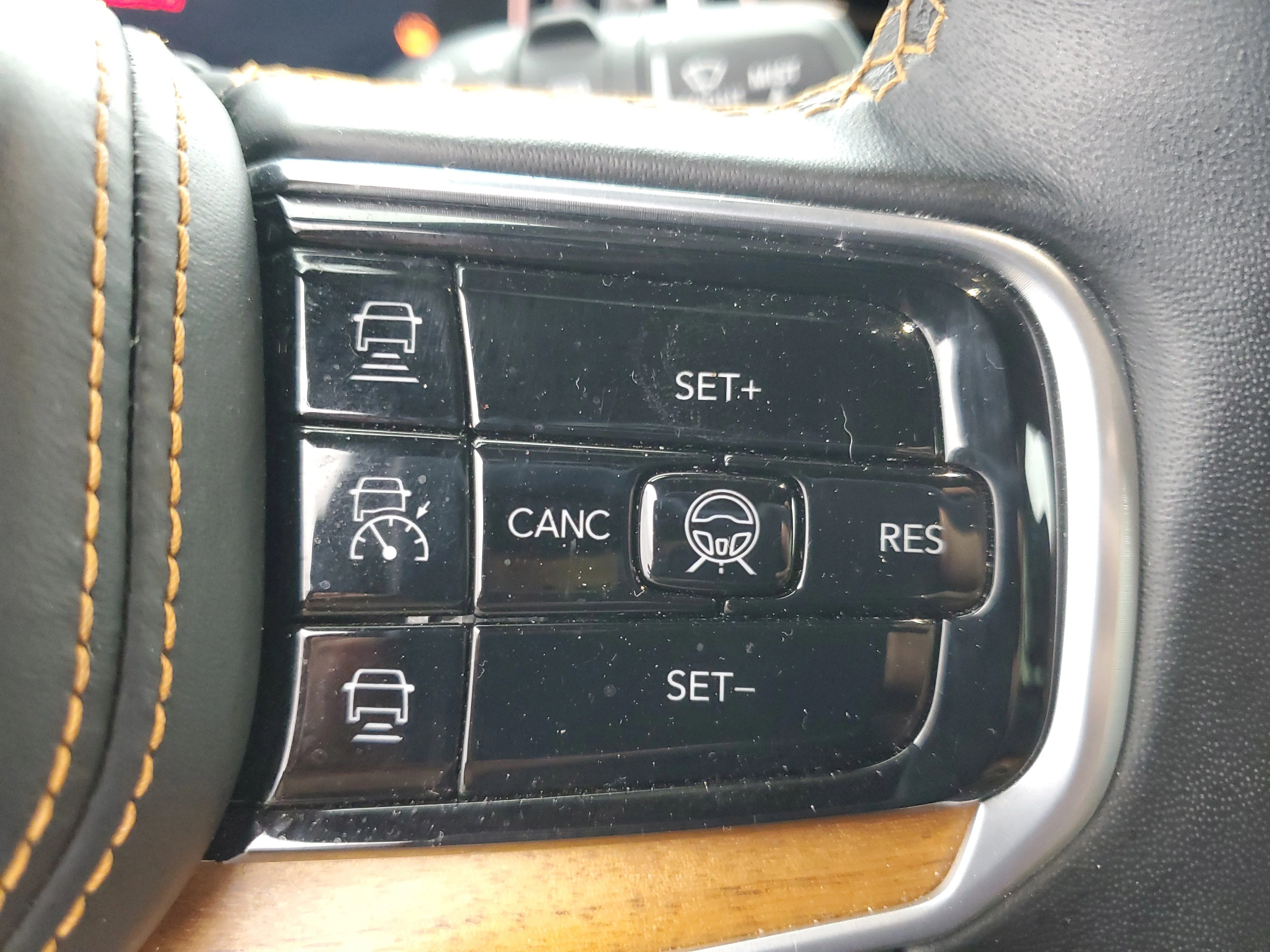 2024 Jeep Grand Wagoneer L Series III - Photo 23