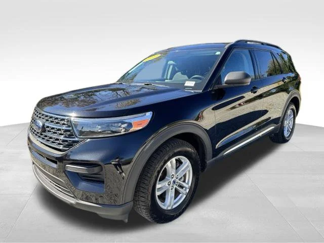 Used 2023 Black Ford XLT image 3