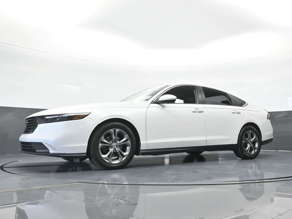Used 2024 White Honda EX image 54