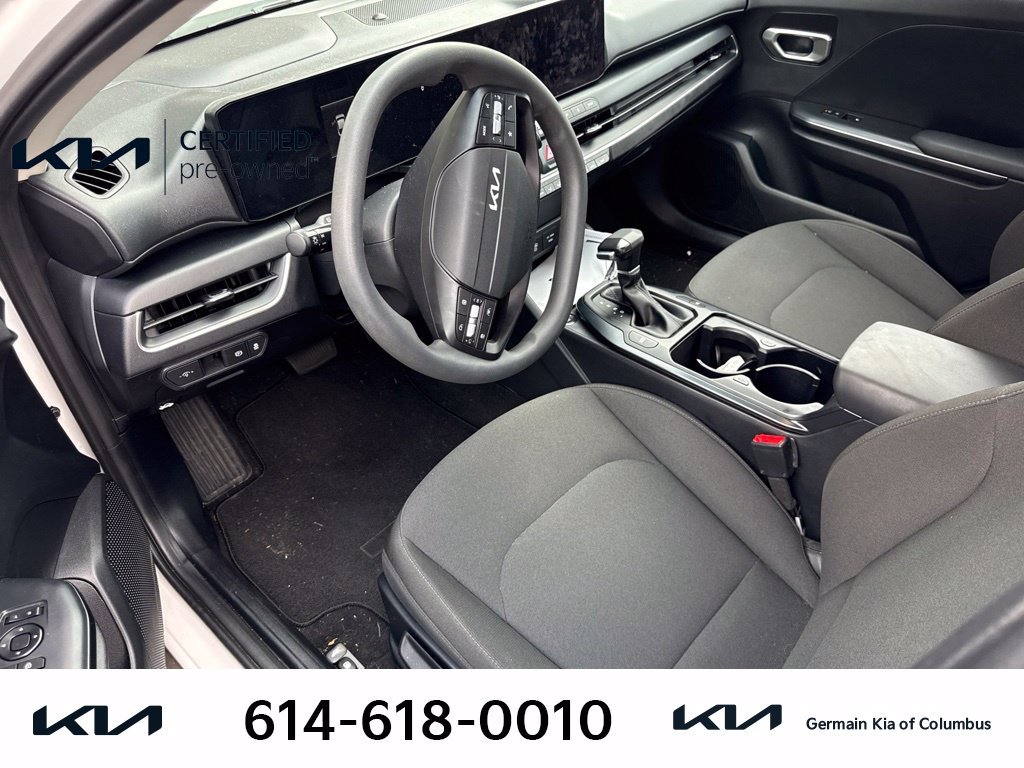 Used 2026 White Kia LX image 8