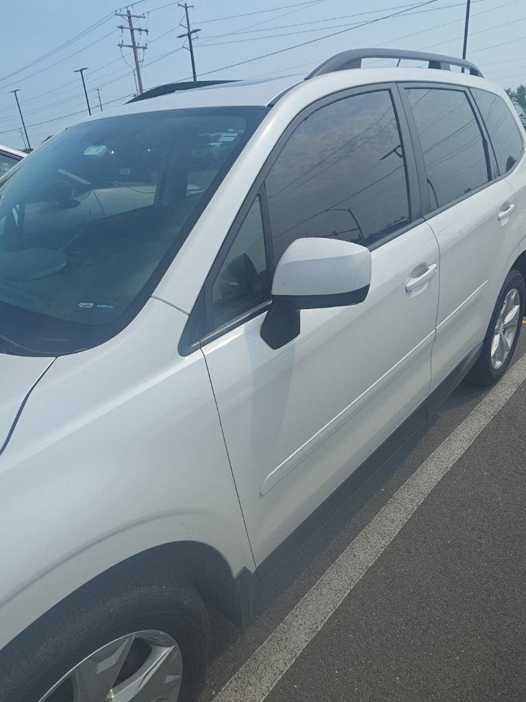 Used 2015 Satin White Pearl Subaru 2.5i Premium image 6