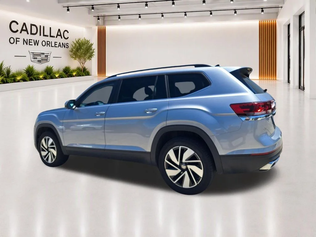 Used 2025  Volkswagen 2.0T SE w/Technology image 5