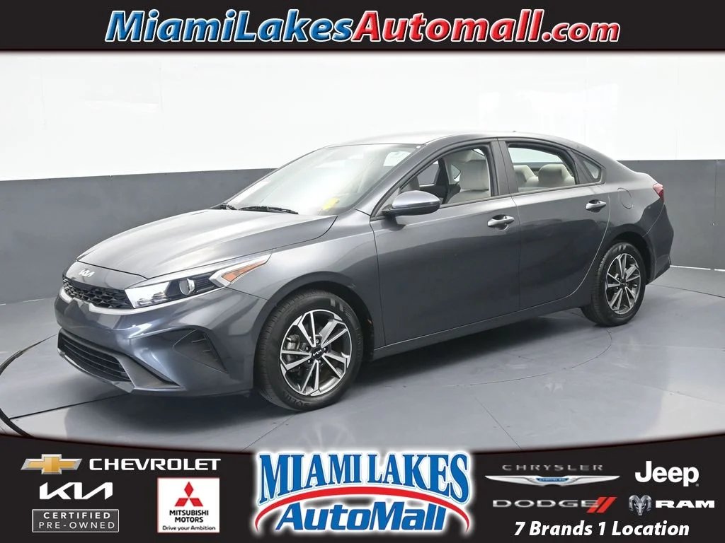 Used 2023 Gravity Gray Kia LXS image 1