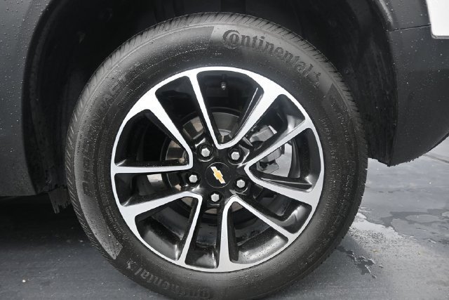 Used 2026 Summit White Chevrolet LT image 30