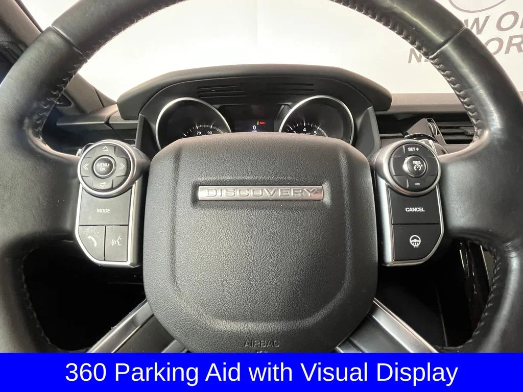 Used 2018 Black Land Rover SE image 9