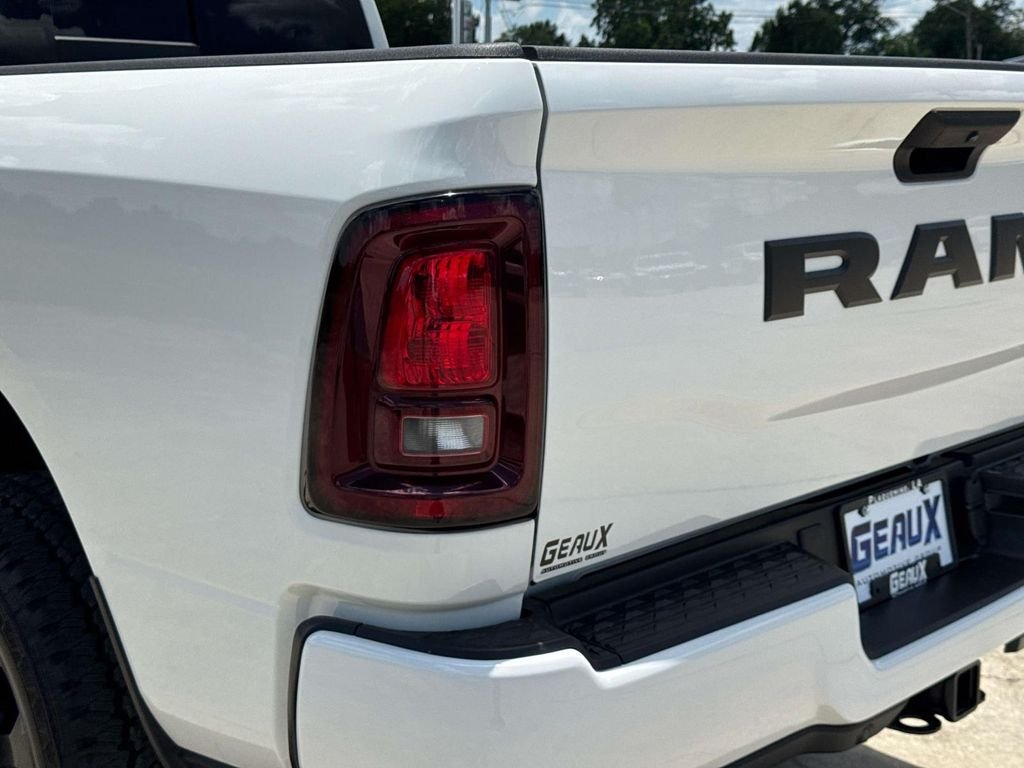 New 2026 Bright White Clear-Coat Exterior Paint RAM Black Express image 14