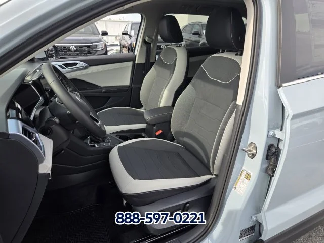 New 2027 Monument Gray9 Volkswagen SE image 6