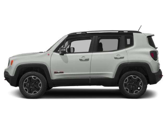 Used 2018 Alpine White Jeep Trailhawk image 3