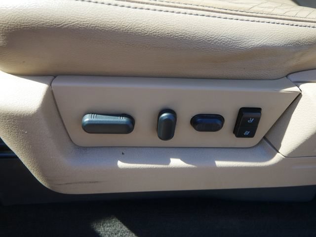 Used 2013  Ford XL image 18