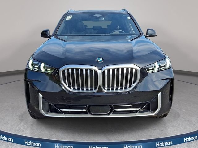 New 2026 Black Sapphire Metallic BMW xDrive40i image 2