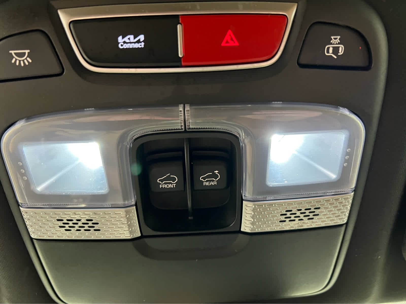 Used 2023 Wolf Gray Kia SX X-Line image 28