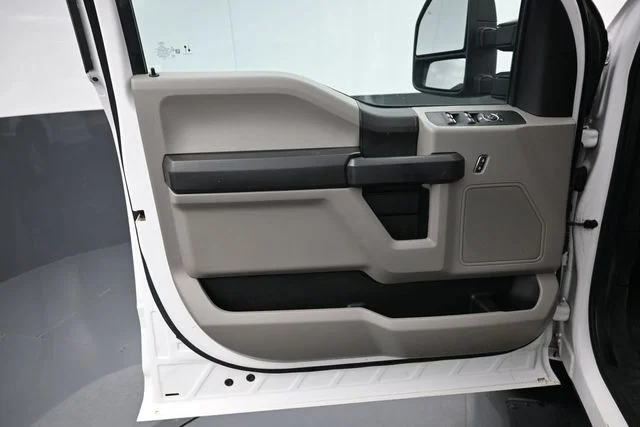 Used 2021 White Ford XLT image 15