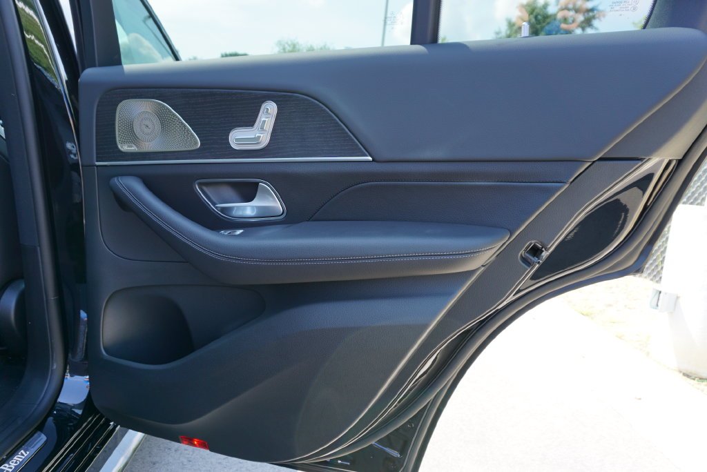New 2026 Obsidian Black Metallic Mercedes-Benz GLE 350 image 56