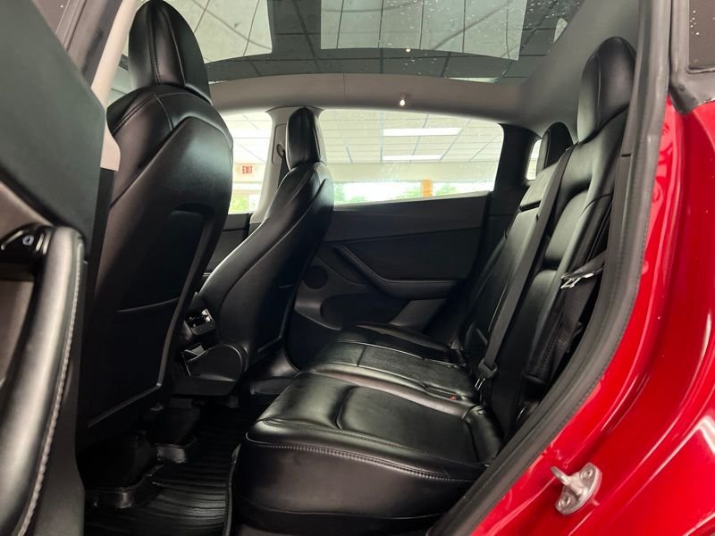 Used 2021 Red Tesla Long Range image 17