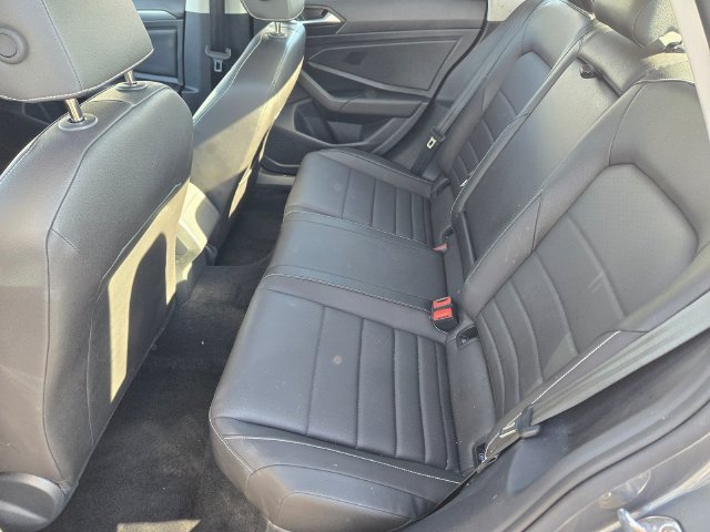 Used 2024 Gray Volkswagen 1.5T SE image 10