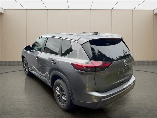 Used 2024 Gray Nissan S image 19