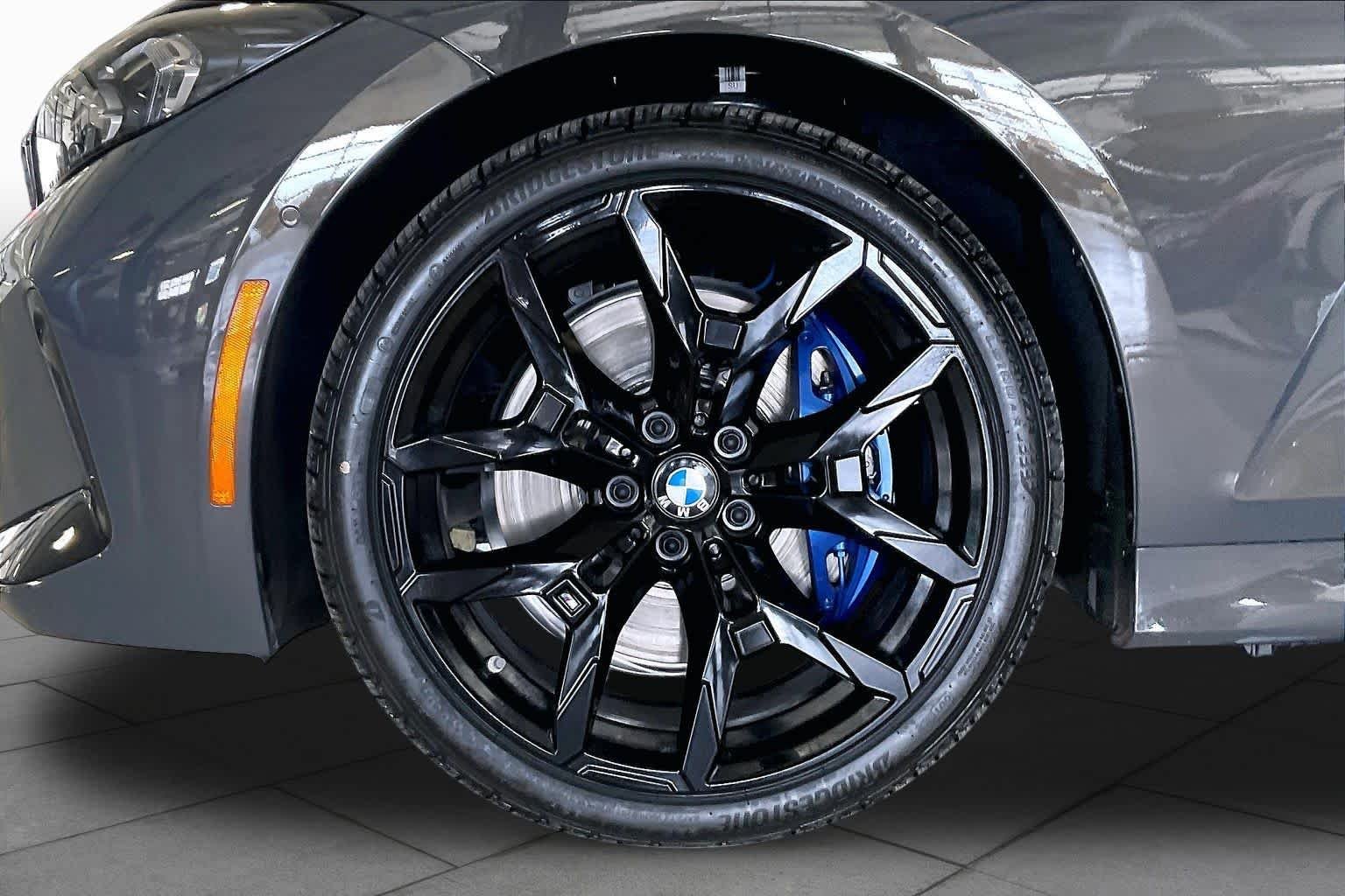 New 2026 Dravit Grey Metallic BMW 330i xDrive image 10