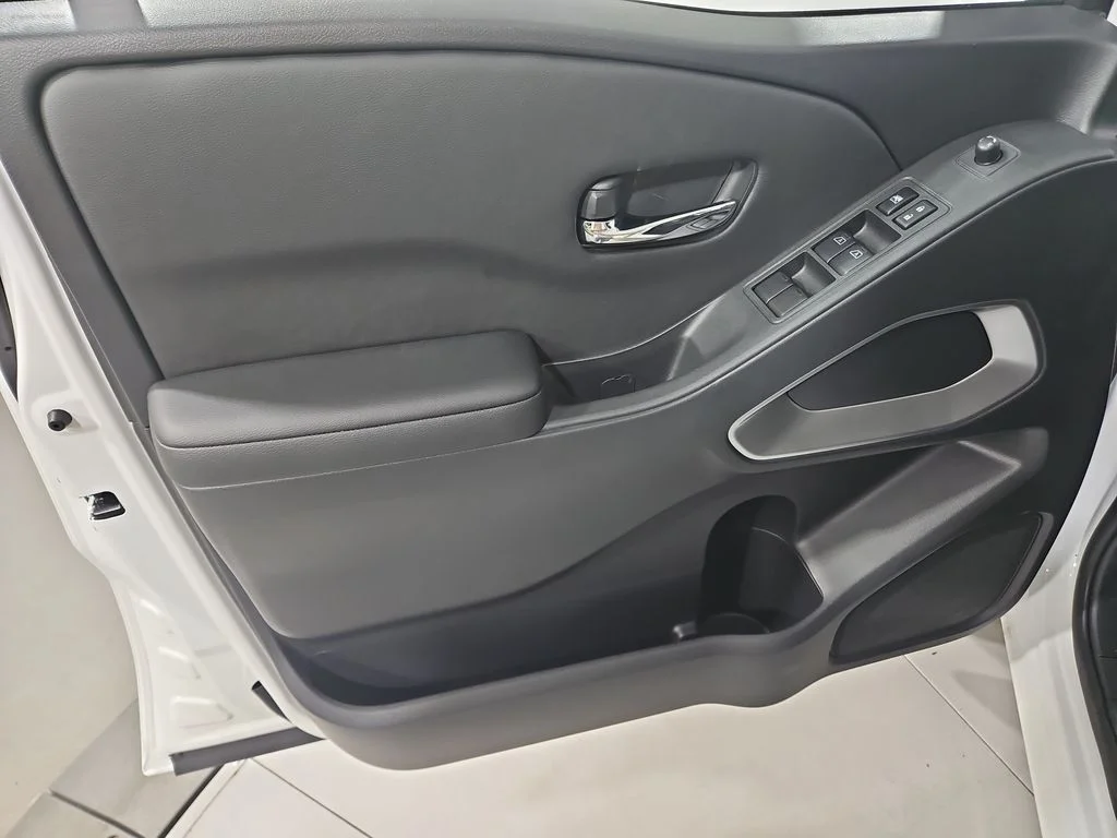 New 2026 Glacier White Nissan Crew Cab SV image 11