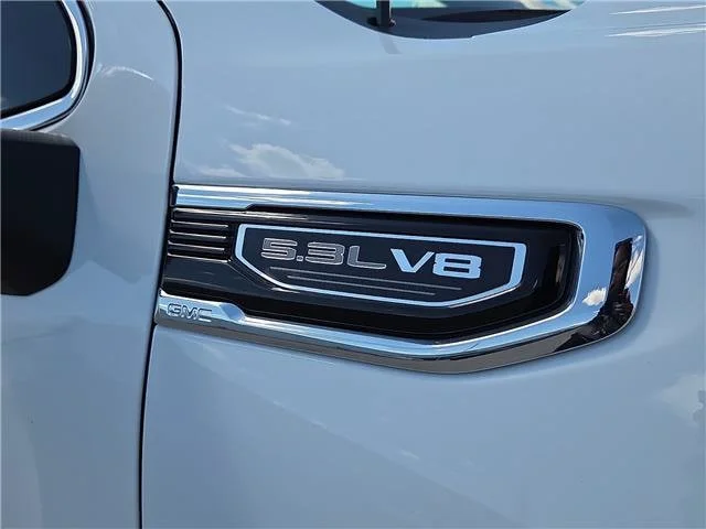 New 2026 Summit White GMC SLT image 8