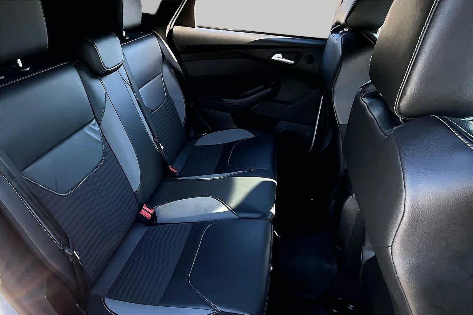 Used 2017 Oxford White Ford ST image 20