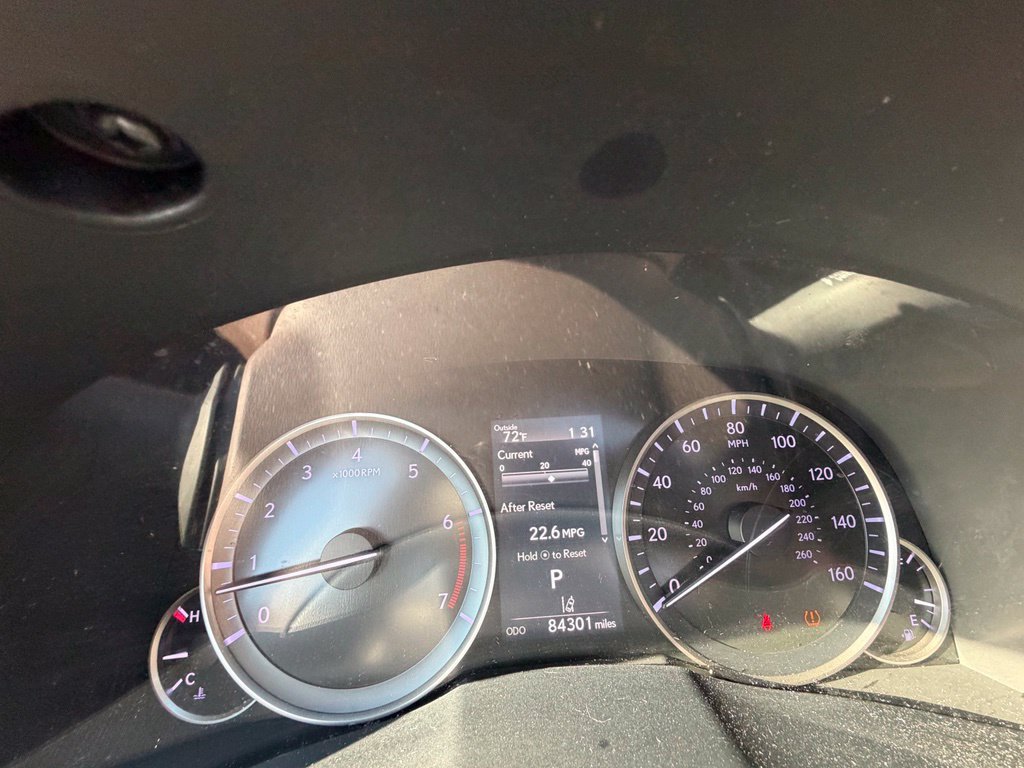 Used 2018 White Lexus 350 image 17