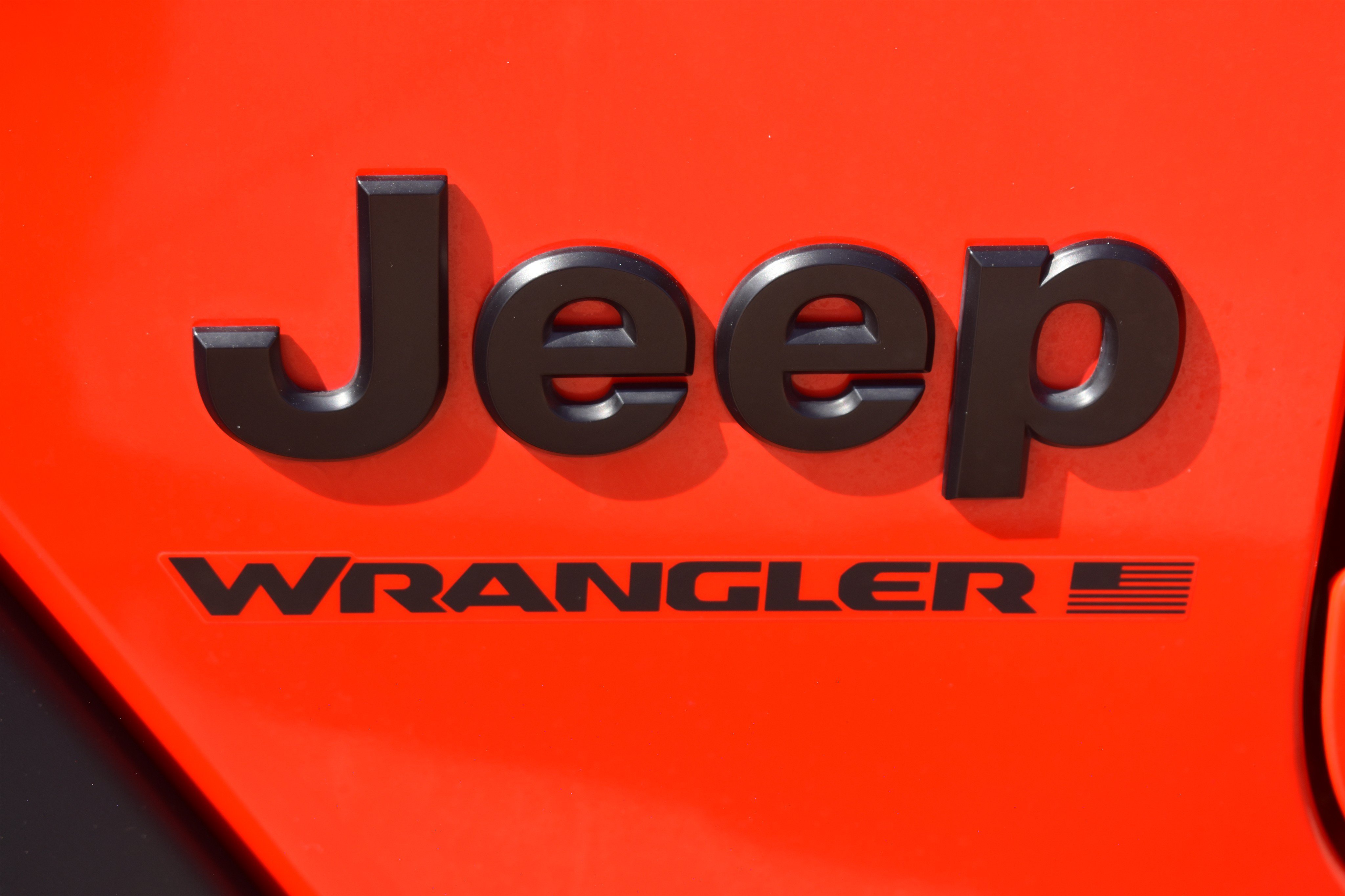 Used 2024 Firecracker Red Jeep Sport S image 11