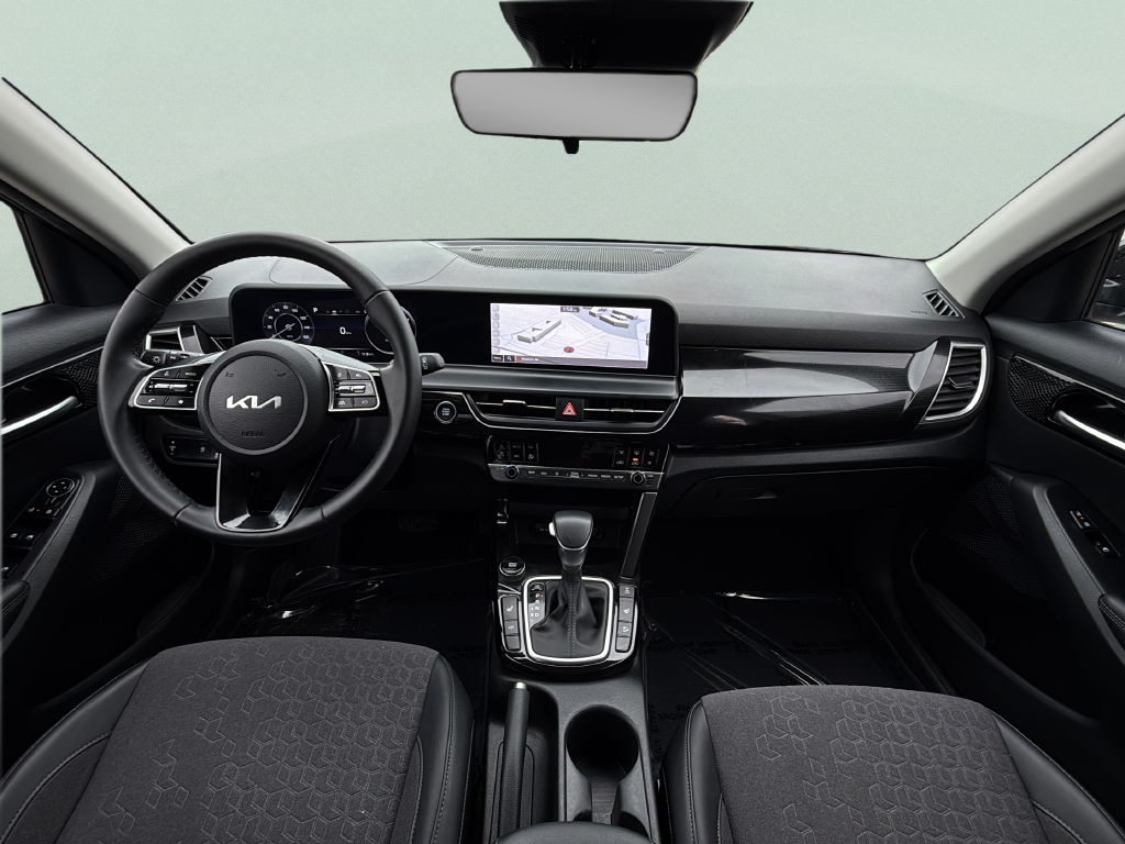 Used 2024 Pluton Blue/Black Roof Kia S image 24