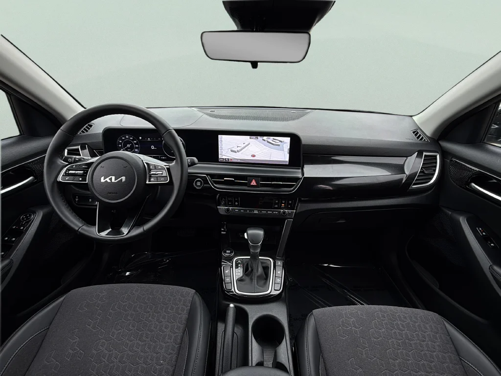 Used 2024 Pluton Blue/Black Roof Kia S image 24